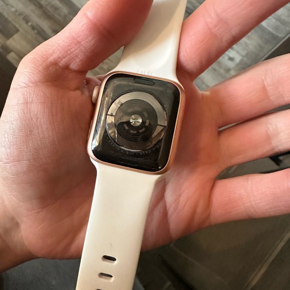 Apple Smartwatch - Picture 5 of 5